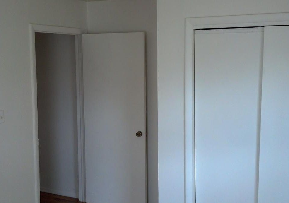 2nd image of 5437 Main St APT 8