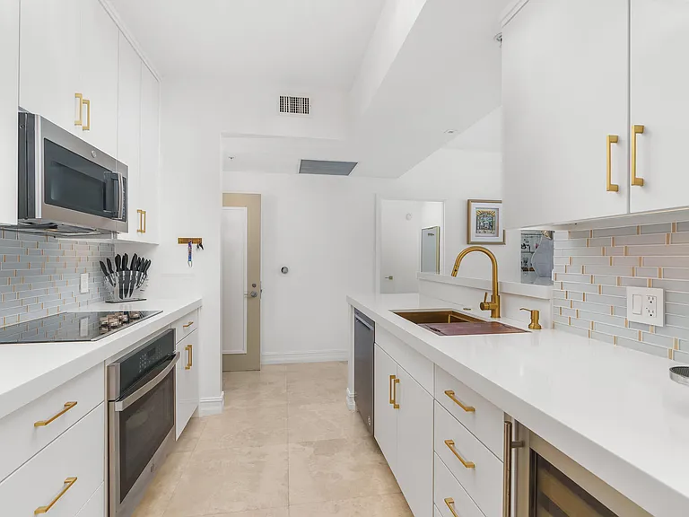550 Okeechobee Blvd #1409 — Photo 3