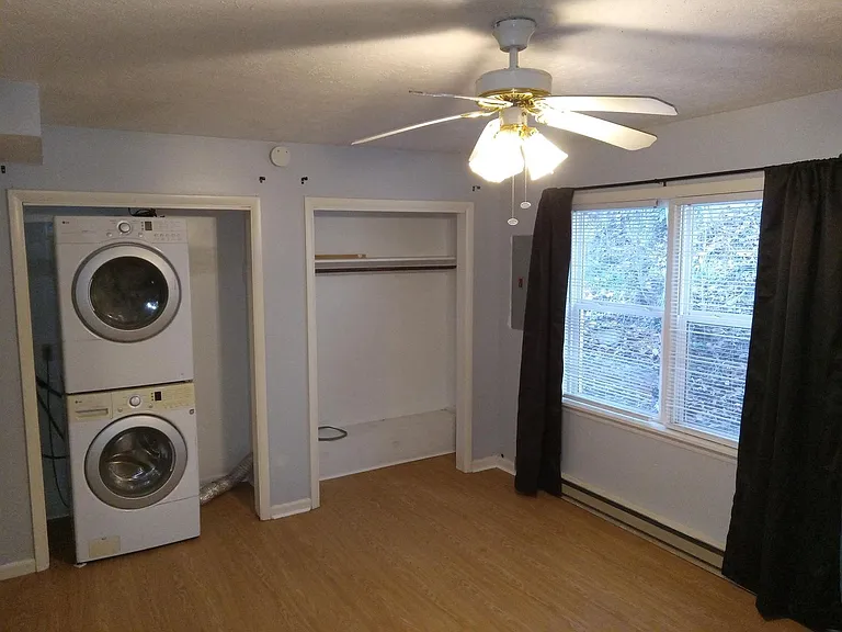 419 N Country Club Dr #D1 — Photo 13