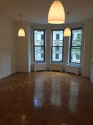 Rented by Mirador Real Estate | media 1