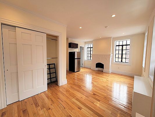 2nd image of 233 W 4th St #X