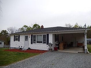 228 Lacy Hepler Rd, Thomasville, NC 27360