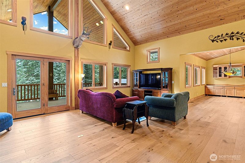 4th image of 2677 Sumac Lane
