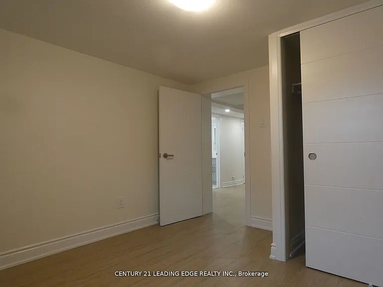 26 Scotswood Rd #LOWER — Photo 14