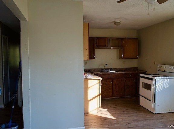 5th image of 4317 Meredith St