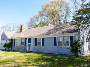 374 Strawberry Hill Rd, Centerville, MA 02632