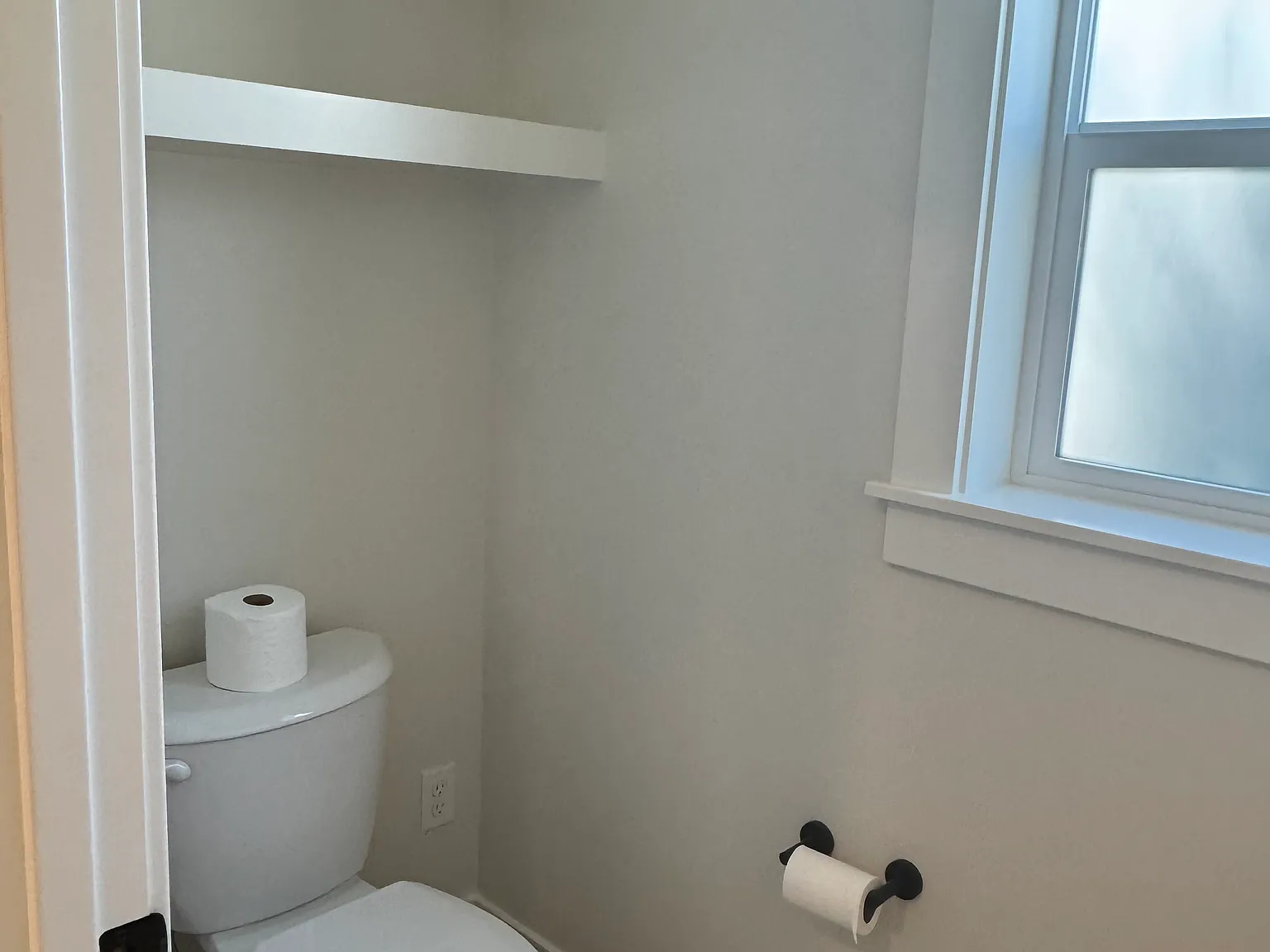 3 bed, 1707 sqft, $2,850 — Photo 2