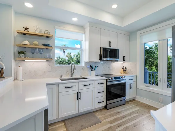 5789 Baltusrol Ct #A302, Sanibel, FL 33957