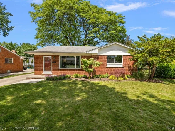 32636 Oakley St, Livonia, MI 48154