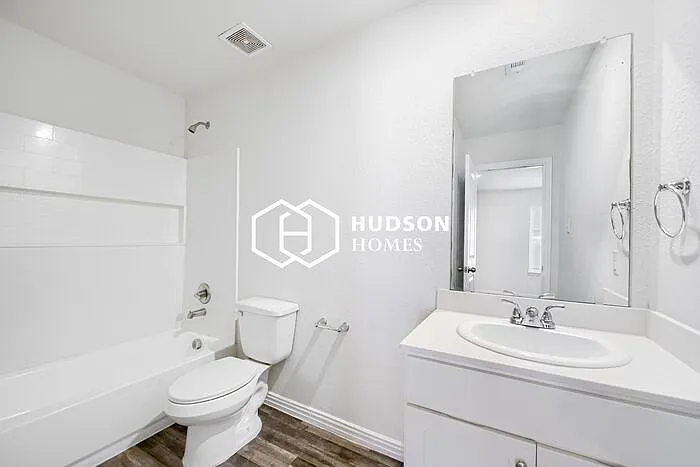 5913 Montague St — Photo 11