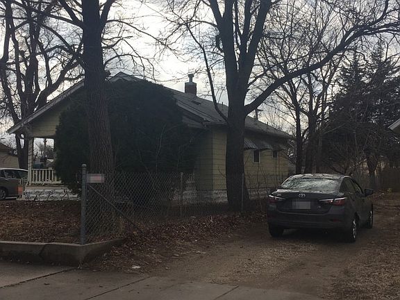 3rd image of 627 E 9th Ave