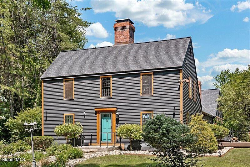 2nd image of 2023 Hermance Road