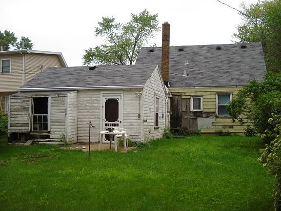 2nd image of 14635 S Whipple St