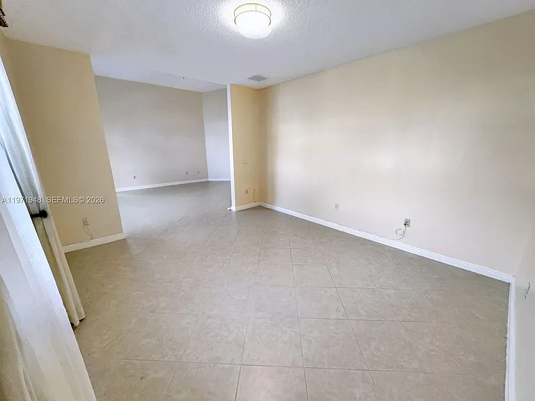 5028 SW 170th Ave — Photo 39