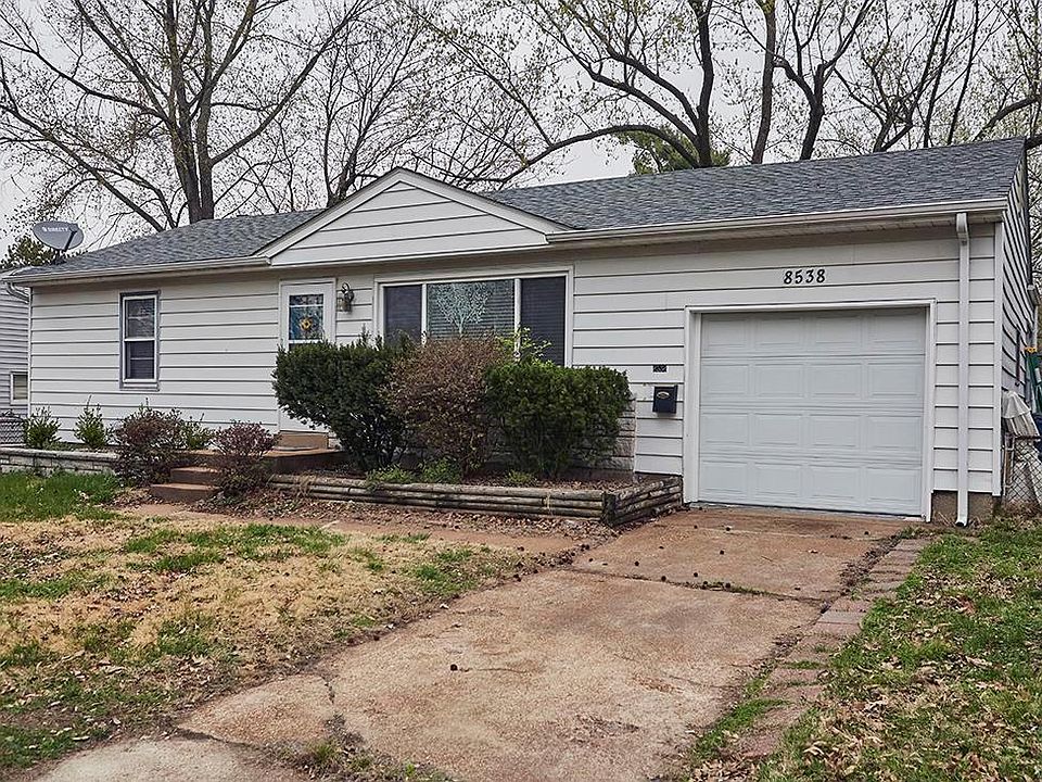 1st image of 8538 General Grant Ln