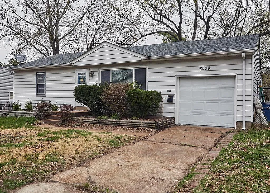 8538 General Grant Ln photo 1