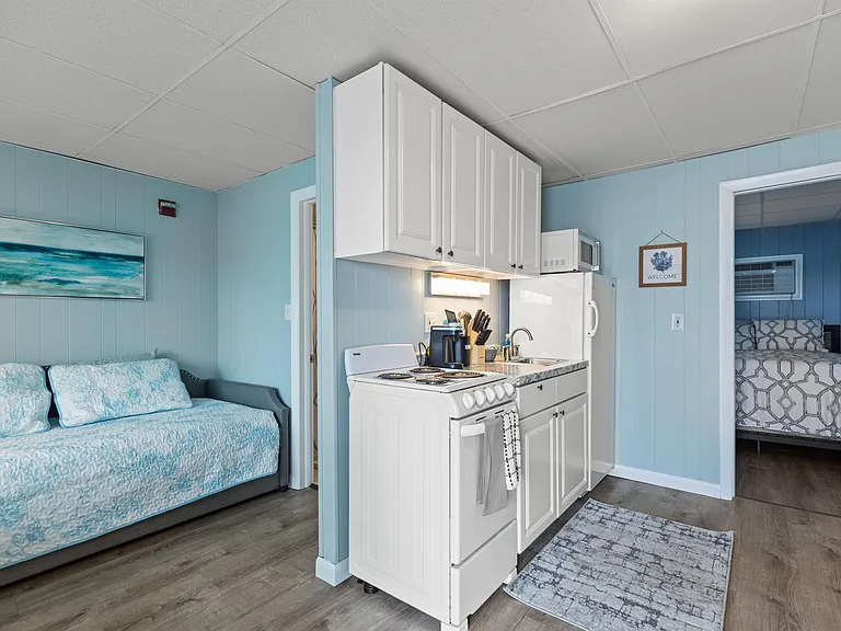 44 E Grand Ave #463 — Photo 4