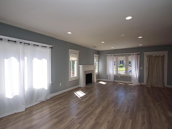 5th image of 238 N Alta Vista Ave