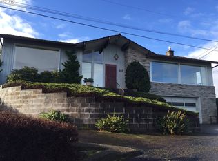 497 N 3rd Ct, Coos Bay, OR 97420