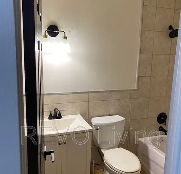 187 Church St #7 — Photo 10