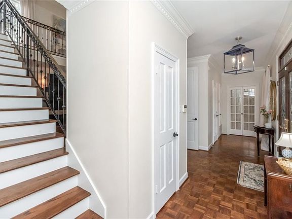 3rd image of 2109 Ryegate Ct