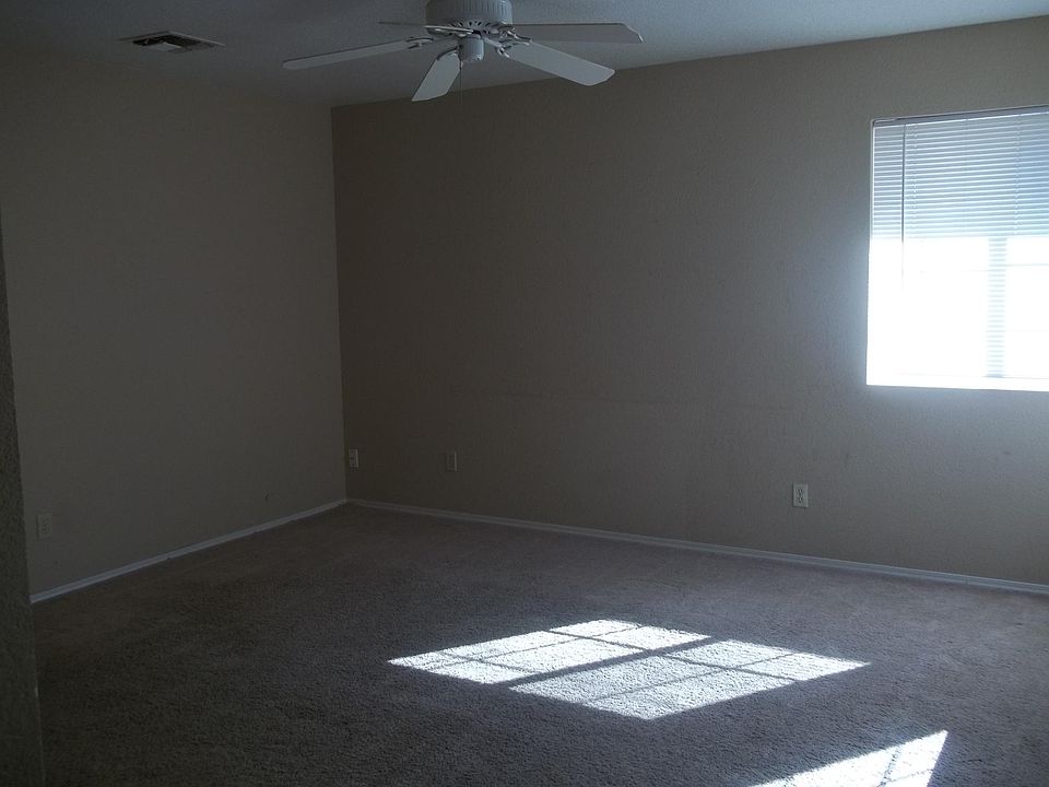 2nd image of 2709 Ross Ave