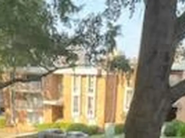 2634 Fort Farnsworth Rd #1B, Alexandria, VA 22303