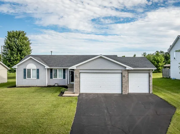 13296 Springhill Dr, Winnebago, IL 61088