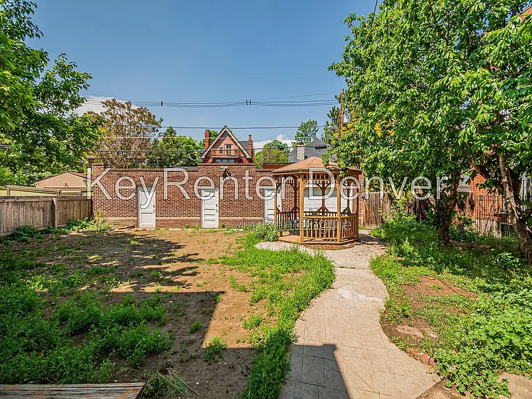 945 N Washington St #100 — Photo 41