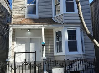 4545 S Hermitage Ave #2F, Chicago, IL 60609
