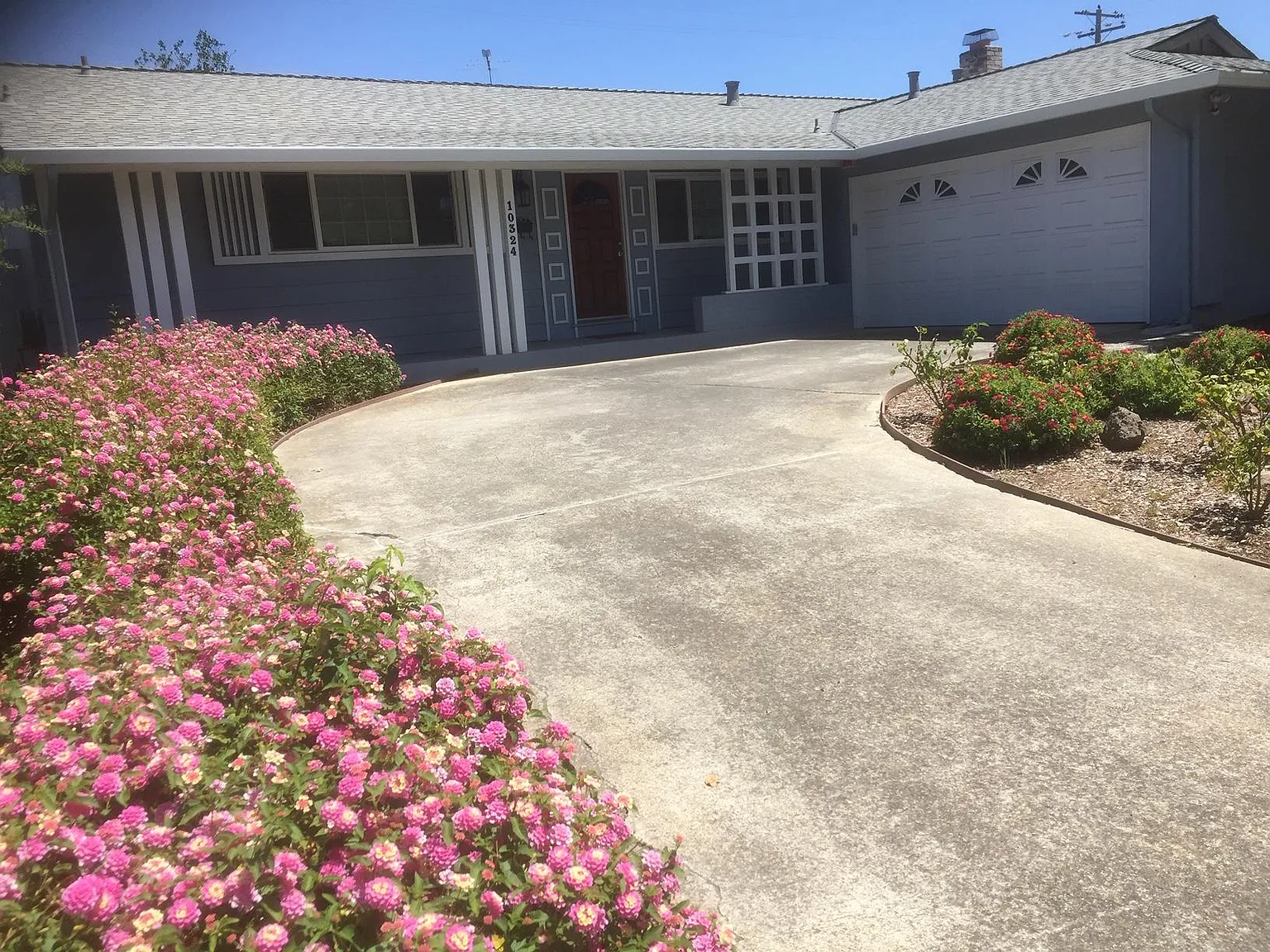 10324 E Estates Dr photo 1