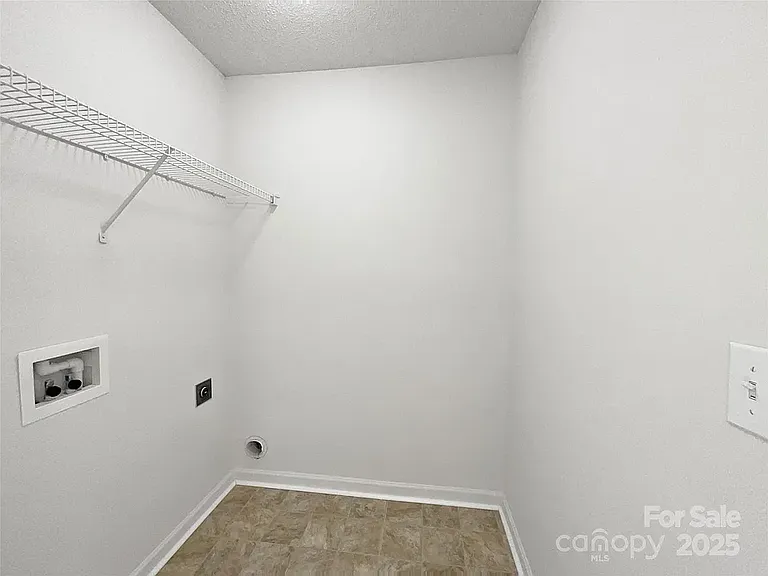 13510 Tranters Creek Ln — Photo 11