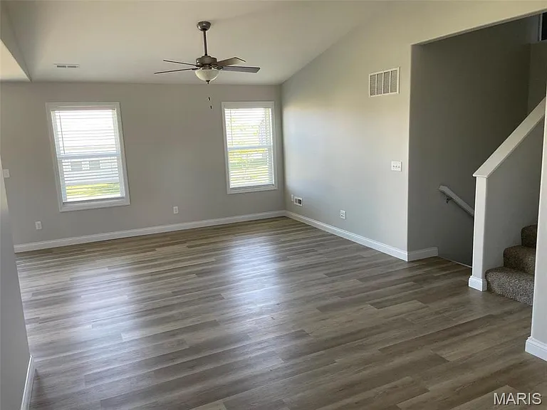 307 Meriadoc Ln — Photo 3