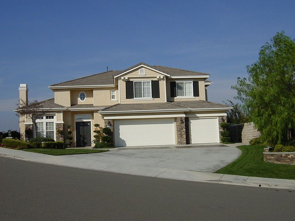 1st image of 2792 Brookside Dr