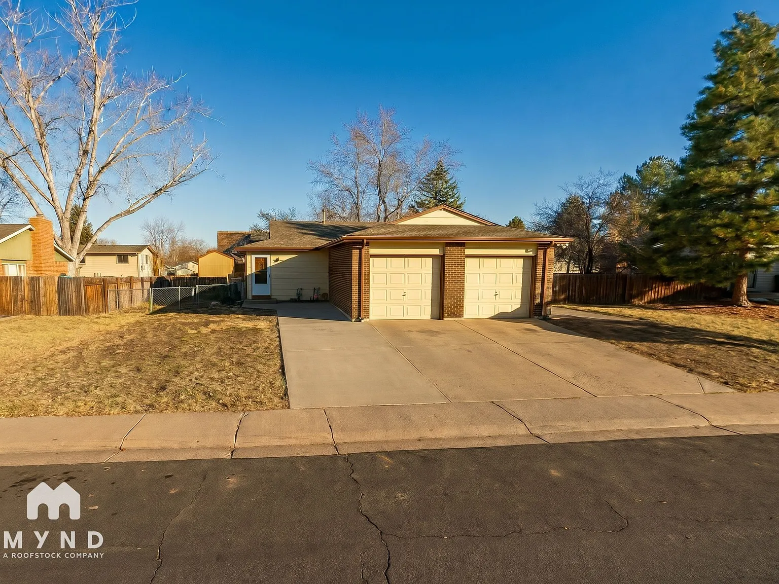 3 bed, 2.0 bath, 1680 sqft, $1,765 — Photo 1