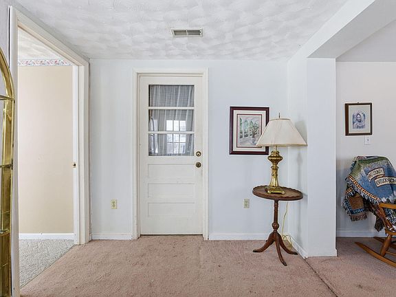 5th image of 246 Ingram Ave
