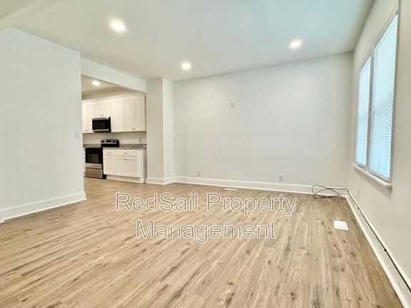 5th image of 3119 Lyons Ave