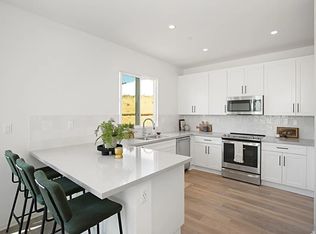 5262 San Bernardo Ter, San Diego, CA 92114