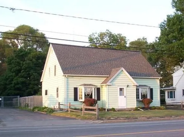 667 Ellicott St, Batavia, NY 14020