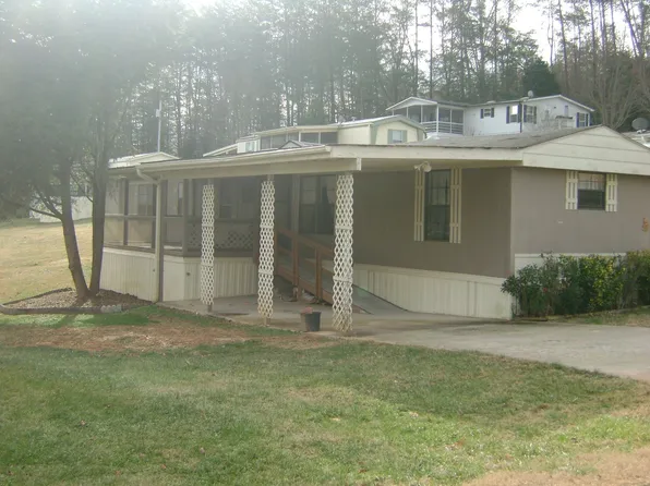 141 Rolling Acres Trl, Franklin, NC 28734