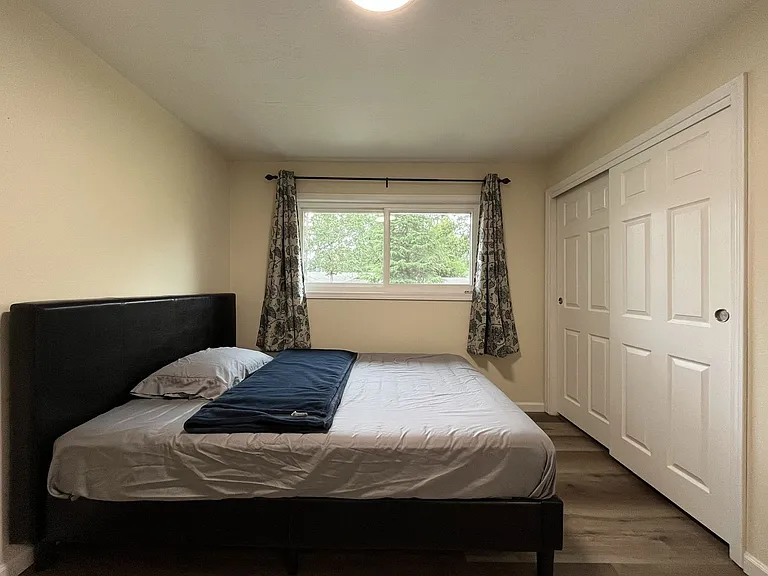 17688 NW Dogwood Ct — Photo 32