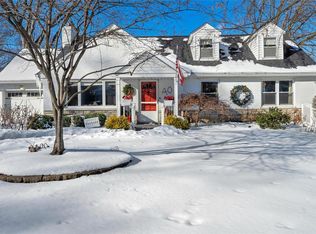 401 Larkhill Ct, Saint Louis, MO