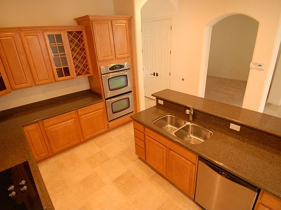 4th image of 14332 W Alvarado Dr