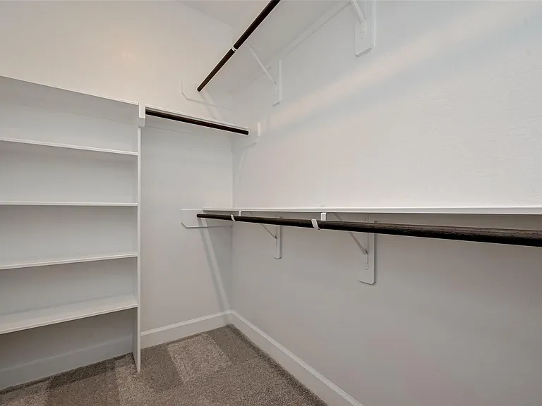 308 Mullins Ct — Photo 33