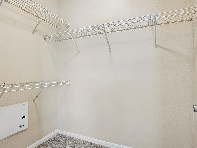 Skyview West Apartments — Photo 11