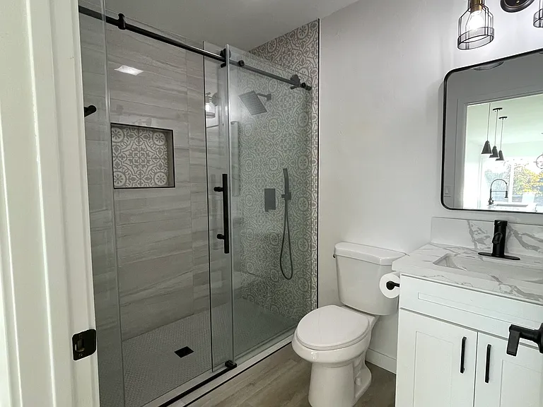 6836 Celia Vista Dr — Photo 4