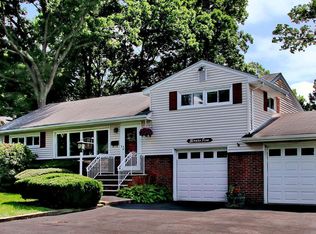 95 Euclid Ave, Westwood, NJ 07675
