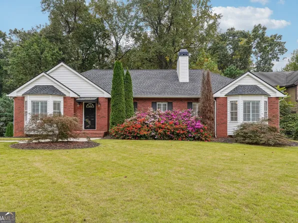 2833 Merritt Dr, Buford, GA 30518