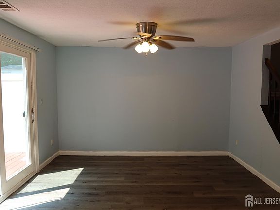 5th image of 63 Cottonwood Ct #63