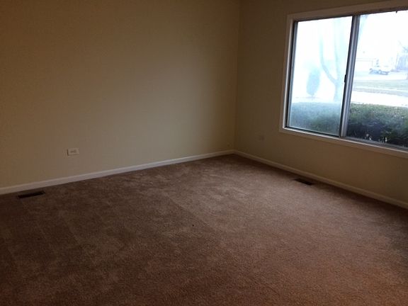 3rd image of 2075 Oriole Ln